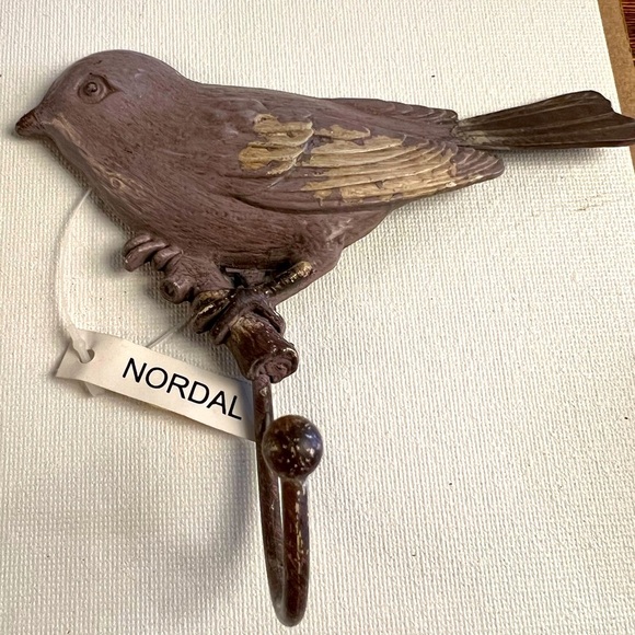 Nordal bird coat hook. - Picture 1 of 3